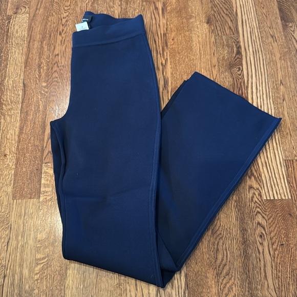 NWT Ten by Babaton Women’s Navy Flare Pants Size Small - Picture 1 of 7